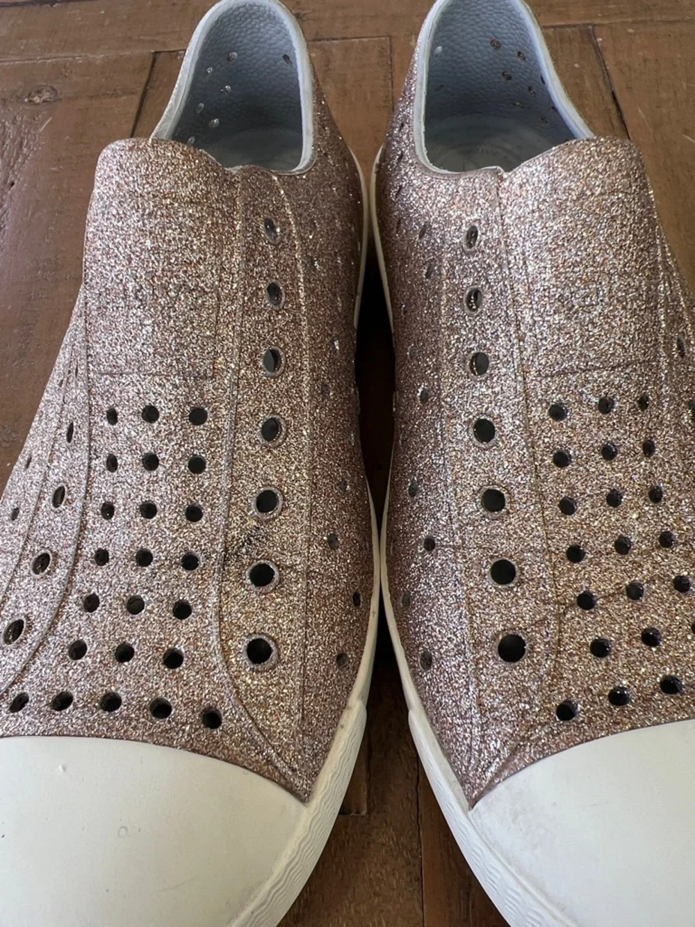 Native Jefferson bling rose gold glitter sneaker sandals waterproof big kid 3